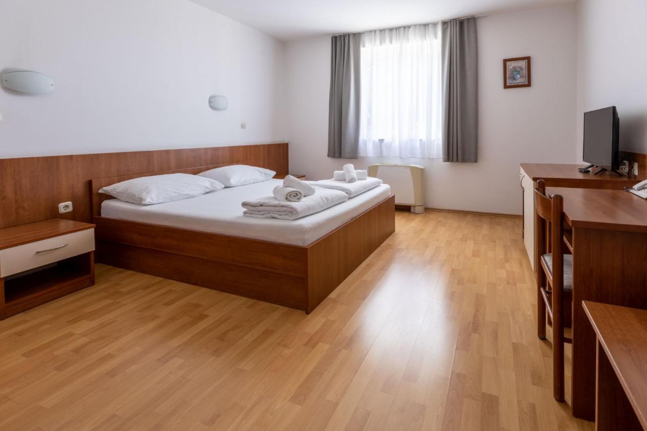 זאדאר Hotel Porto מראה חיצוני תמונה