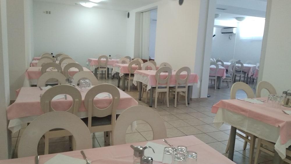 זאדאר Hotel Porto מראה חיצוני תמונה