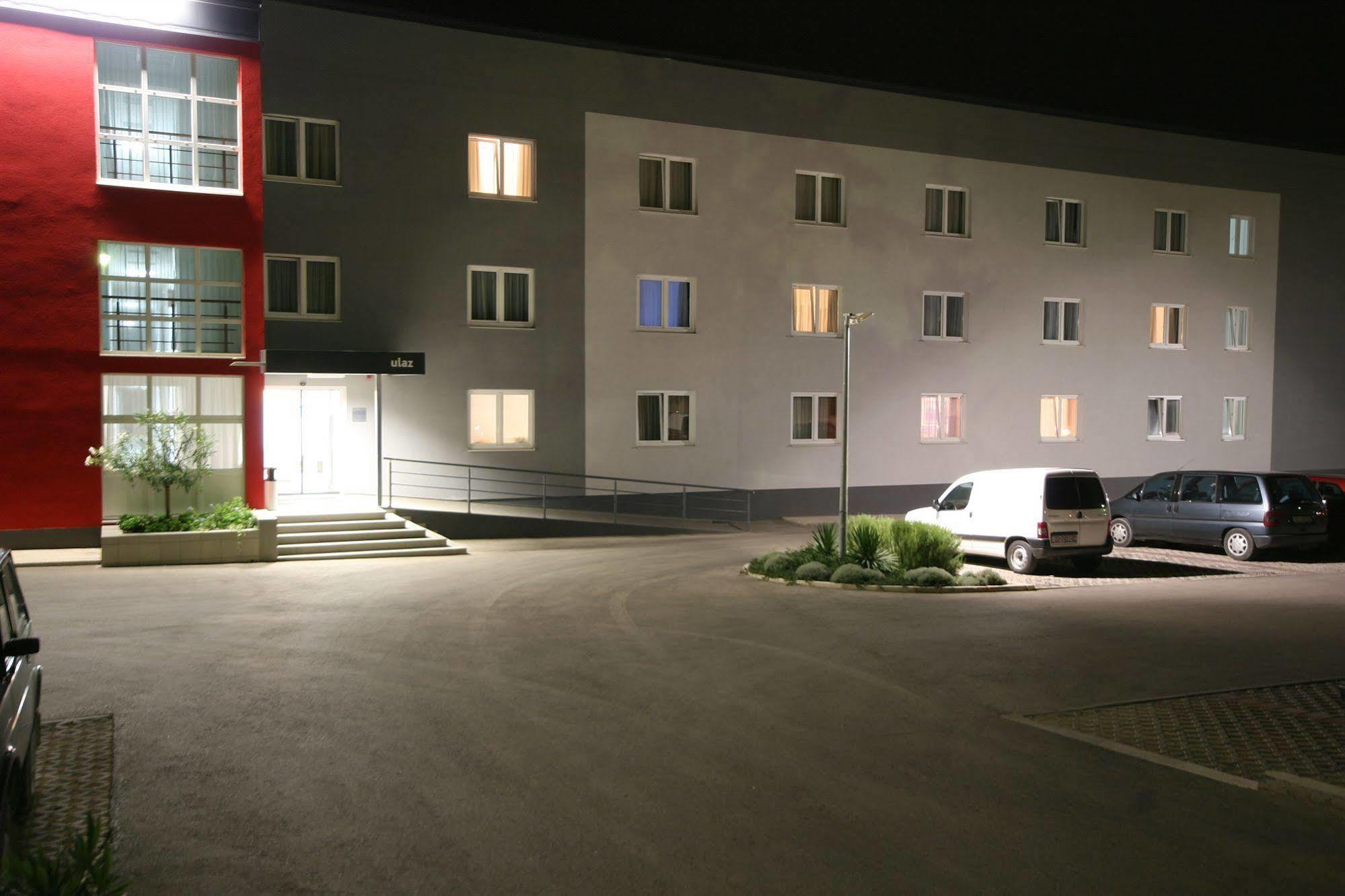 זאדאר Hotel Porto מראה חיצוני תמונה
