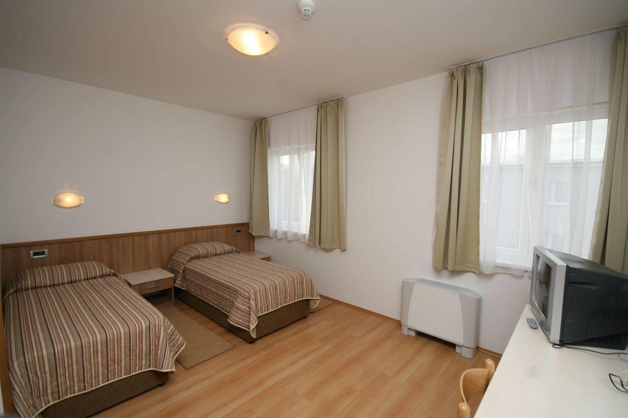 זאדאר Hotel Porto מראה חיצוני תמונה
